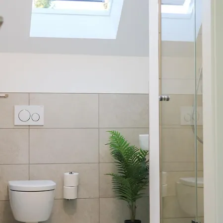 Naemi Premium Hannover *